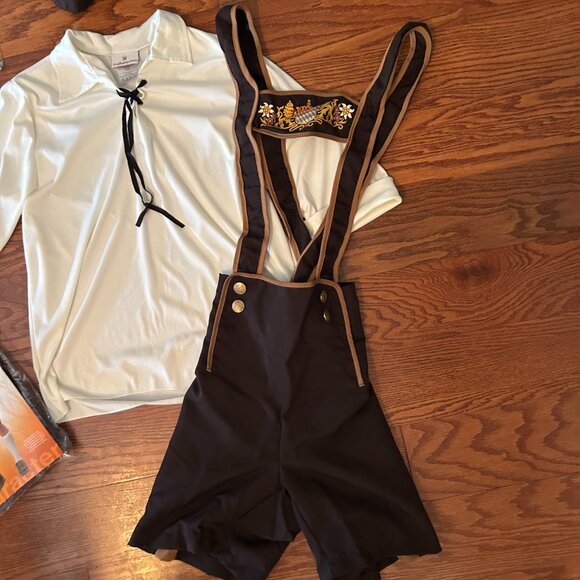 Men's Brown Lederhosen Costume - Picture 6 of 14